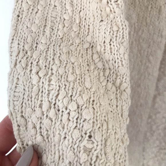 Forever 21 sweater - Picture 2 of 3